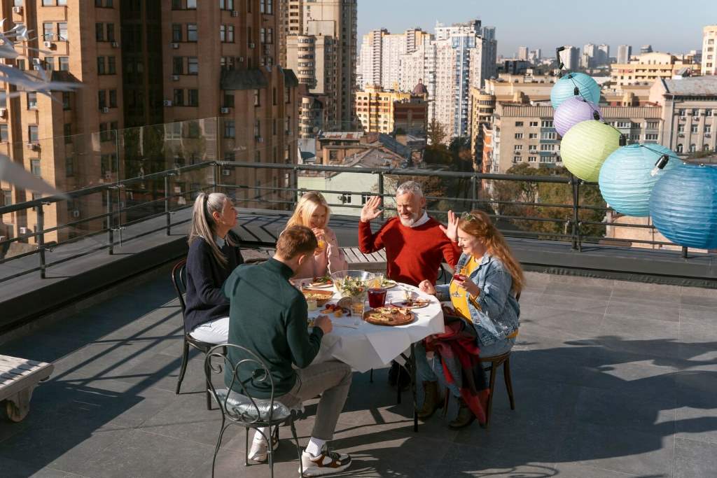 How to Book Rooftop Venues for Birthdays in NYC: 13 Unique Tips